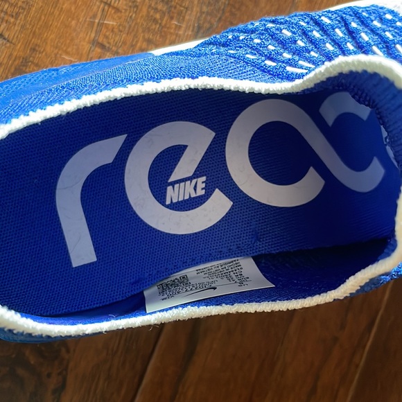 Nike shoes - Picture 2 of 4